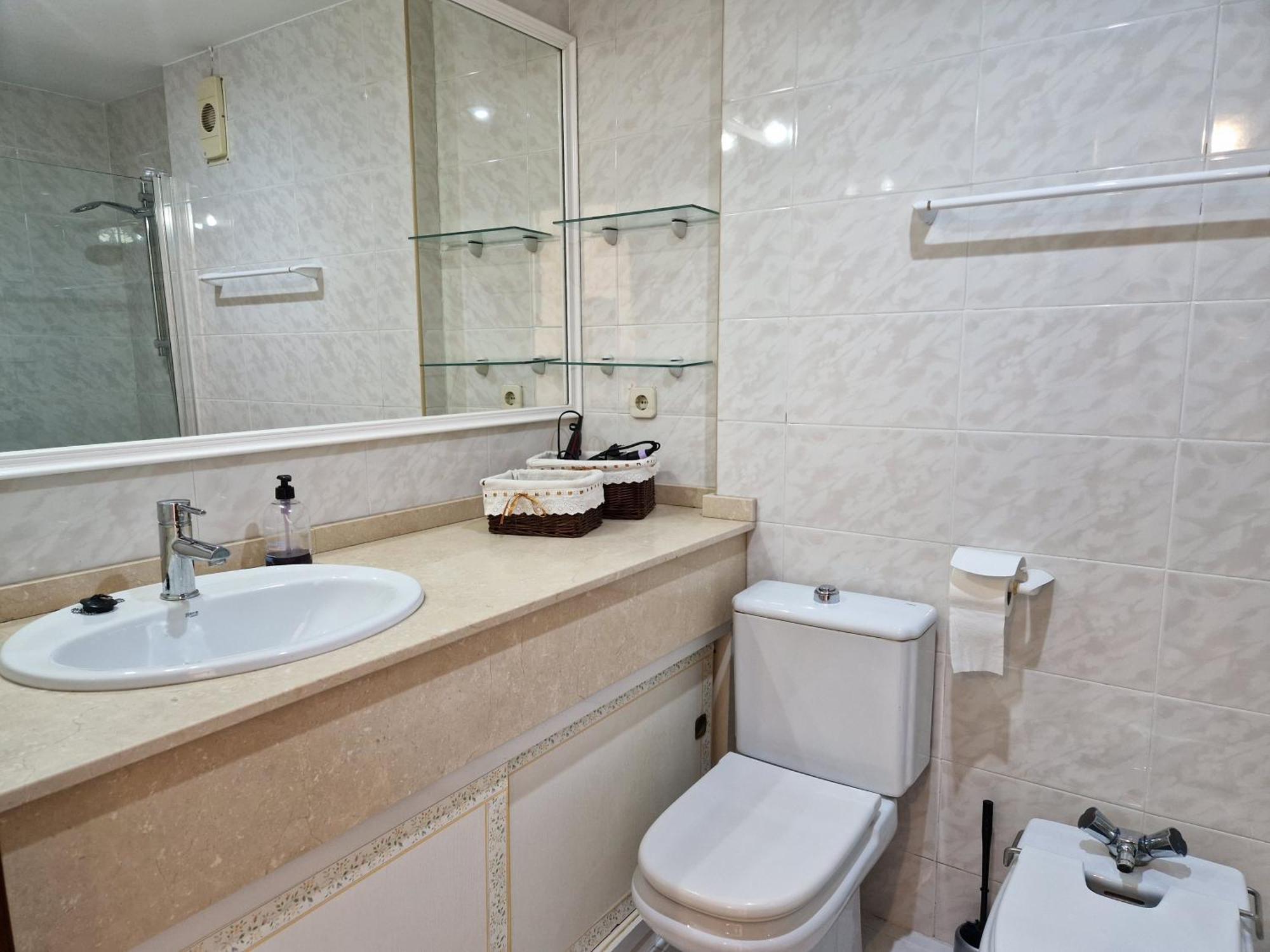 Piso Para Vacaciones En Alicante Esterno foto