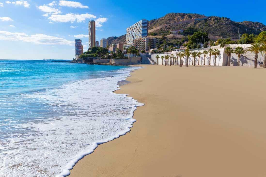 Piso Para Vacaciones En Alicante Esterno foto