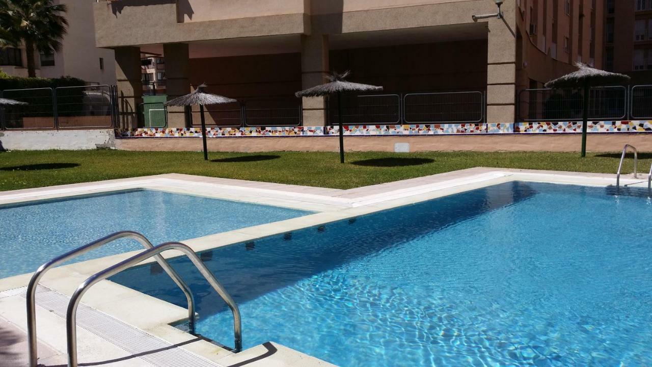 Piso Para Vacaciones En Alicante Esterno foto