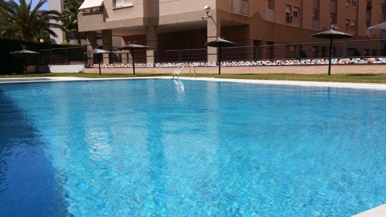 Piso Para Vacaciones En Alicante Esterno foto